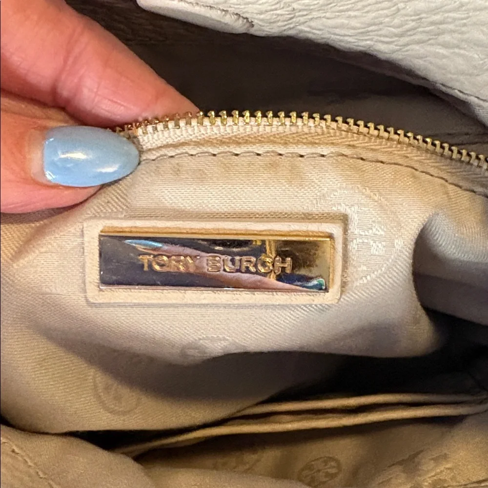 Tory Burch Ivy Leather Hobo Bag Neutral Taupe (has a pink undertone)